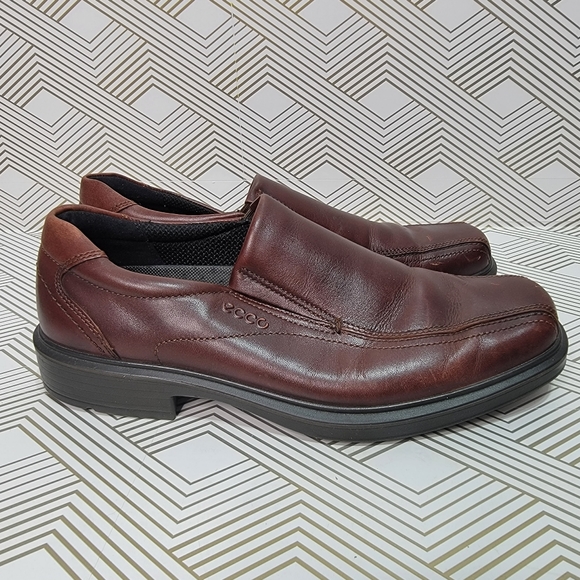 Ecco Men\'s Helsinki Brown Leather Bicycle Toe Loafer Slip On Shoes Size 42 EU.